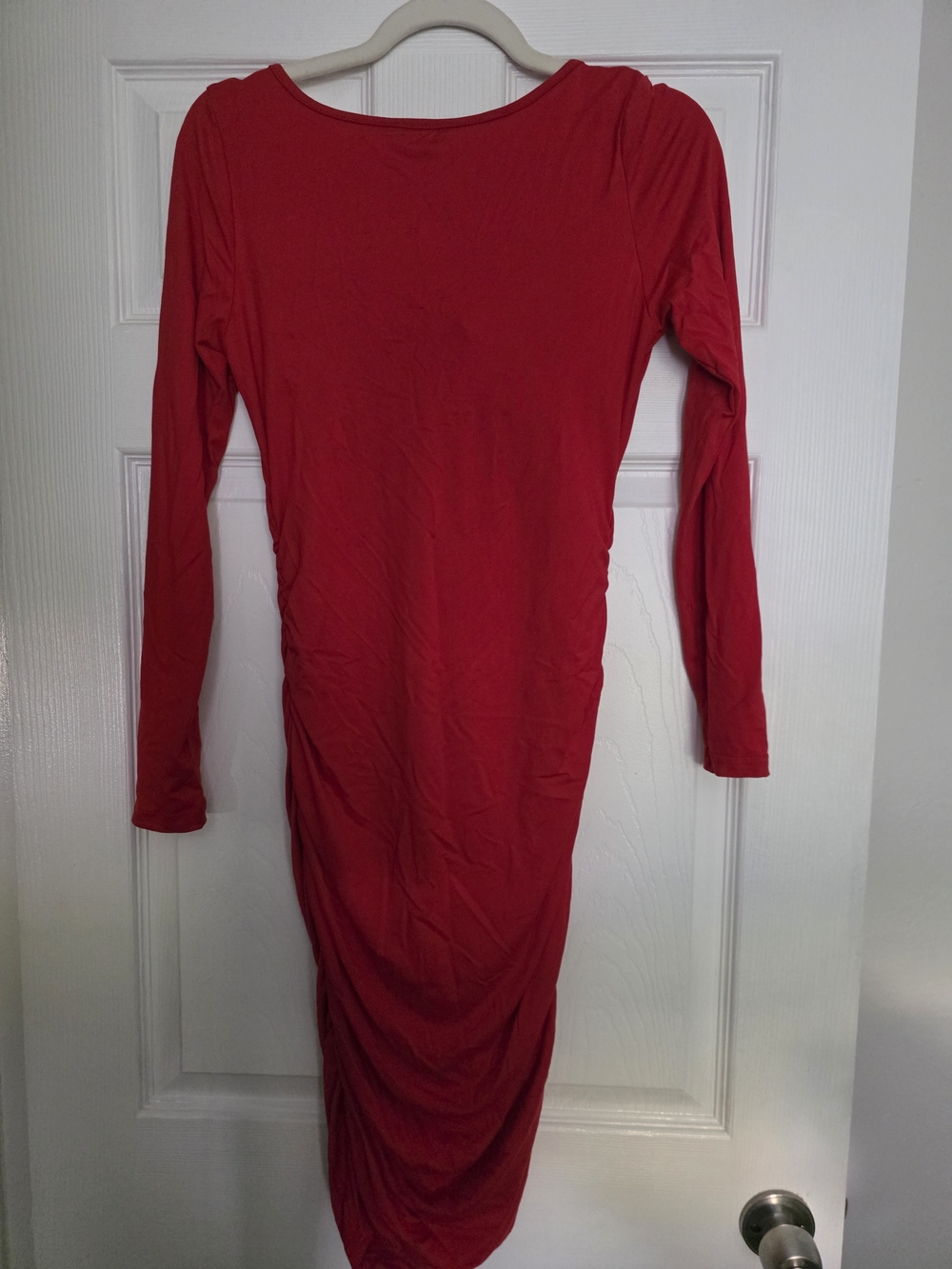 Red Dress - Picture 2 of 2